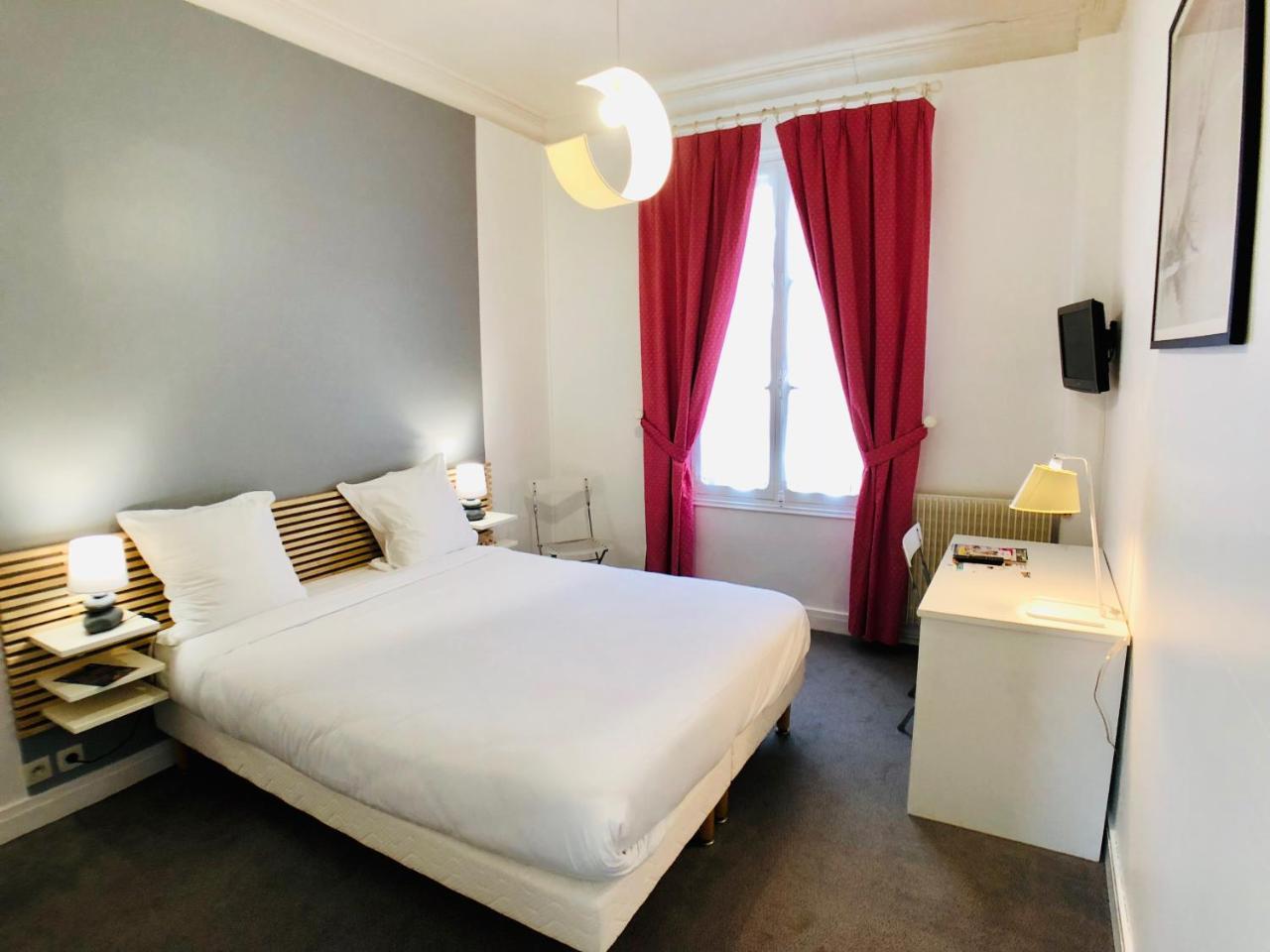 Cit'Hotel Le Volney โซมูร์ ภายนอก รูปภาพ