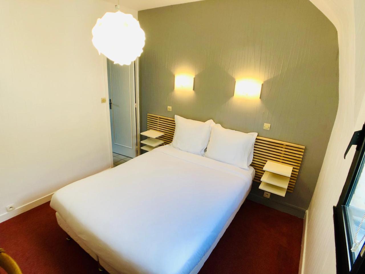 Cit'Hotel Le Volney โซมูร์ ภายนอก รูปภาพ