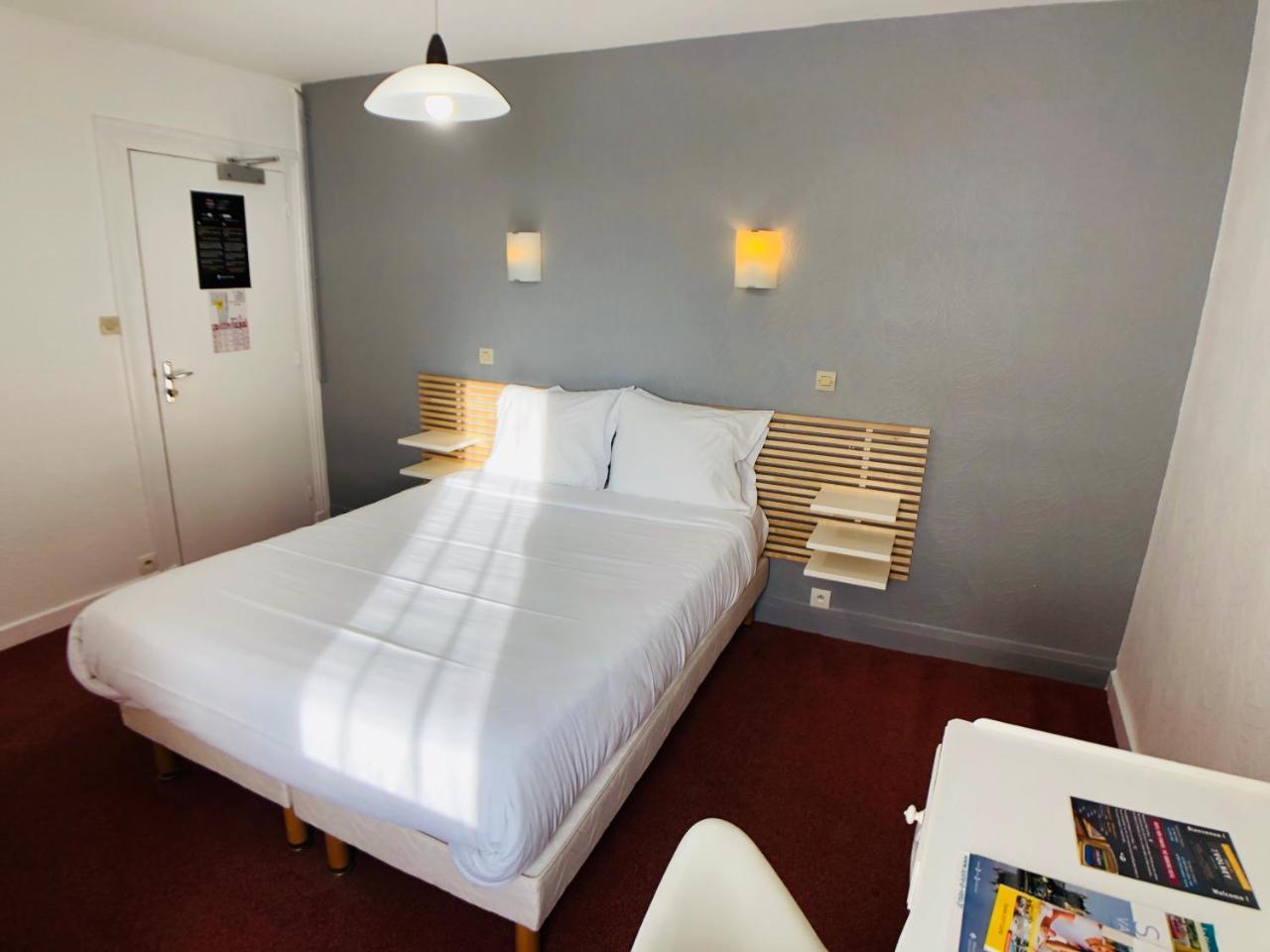 Cit'Hotel Le Volney โซมูร์ ภายนอก รูปภาพ