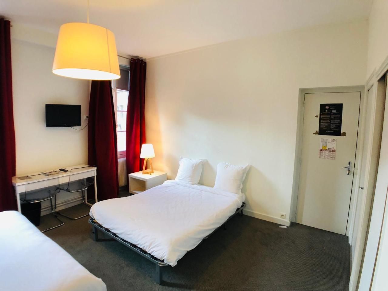Cit'Hotel Le Volney โซมูร์ ภายนอก รูปภาพ